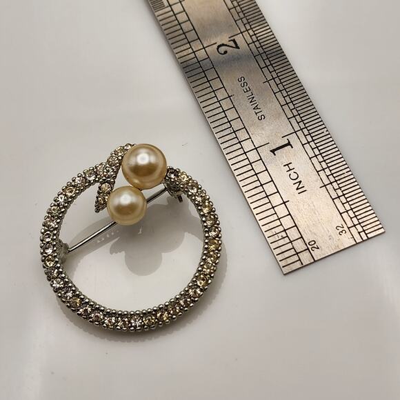 Vintage 1950s Cubic Zirconia & Pearl Brooch Pin - Picture 3 of 4